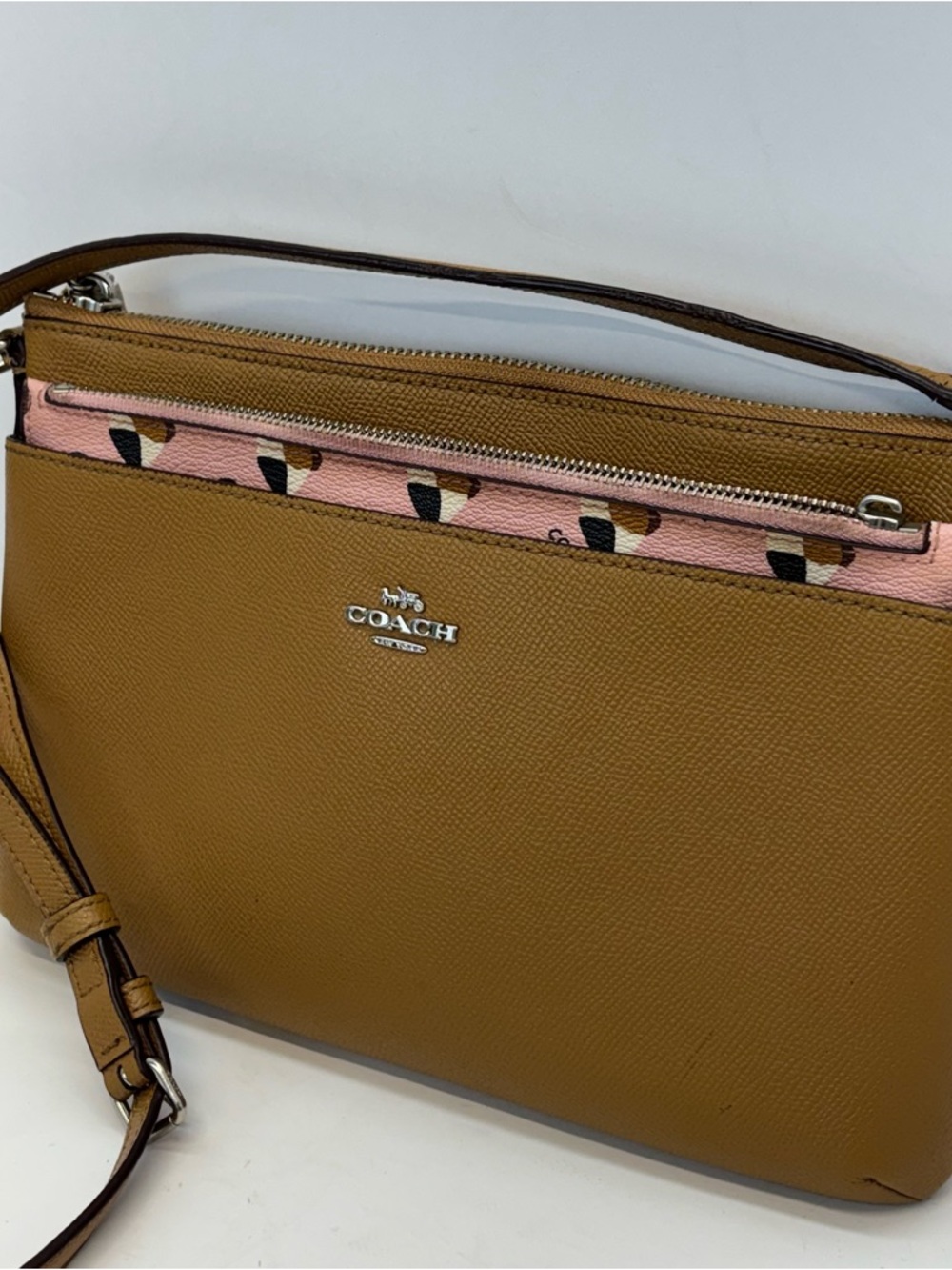 Coach Madison Tan Brown Leather East West Butterfly Dot Crossbody Bag Preppy - Picture 3 of 12